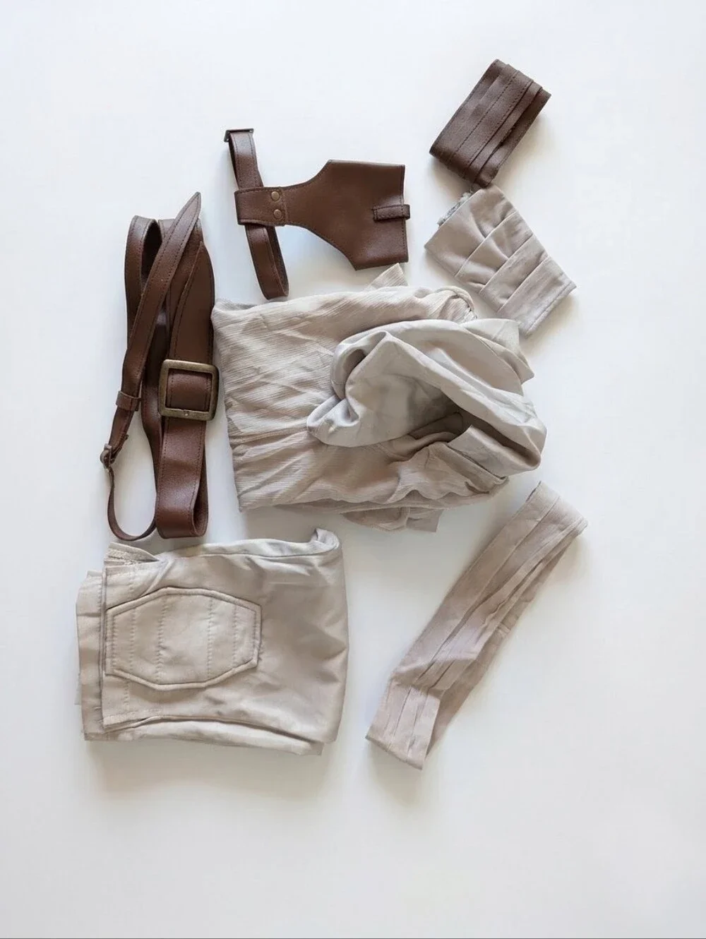 Jedi-Inspired Hooded Costume in Taupe with Brown Accessories Size Small